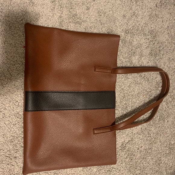 Vince Camuto Tote - Picture 3 of 5